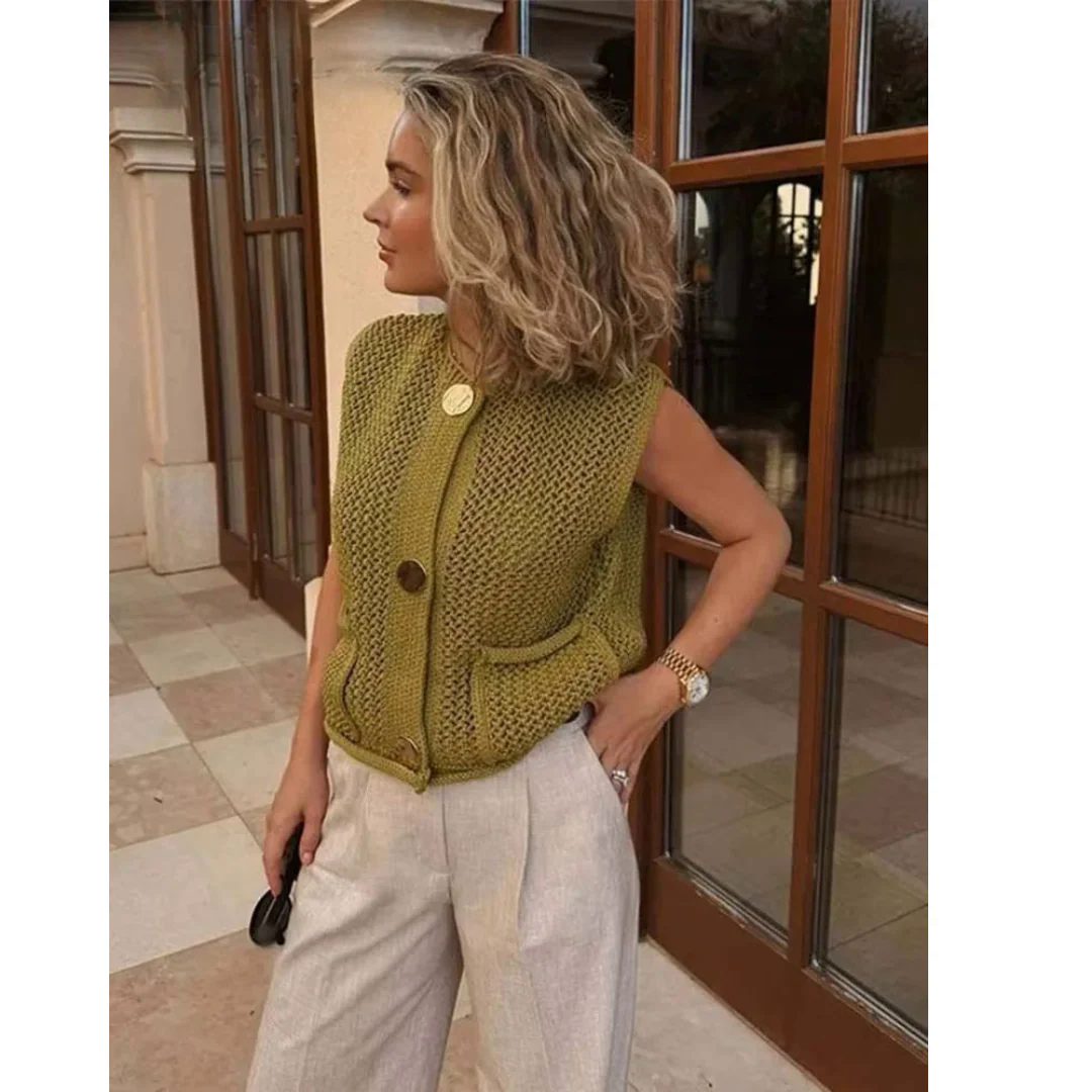 Fashion Canberra I Zita SoftForm Knit Vest